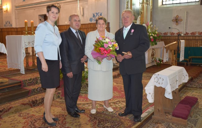 fot. Maria Dziekońska, Wójt - Krzysztof Ryszard Kozicki oraz Państwo Borawscy