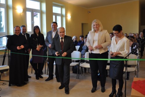 Zdjęcie z otwarcia Dziennego Domu „Senior-WIGOR” w Gminie Piątnica zdj. 2
