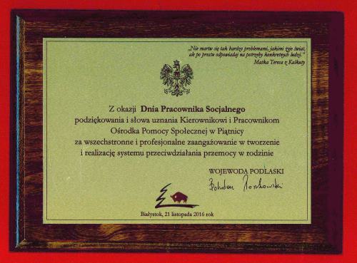WYRÓŻNIENIE dla OPS w Piątnicy